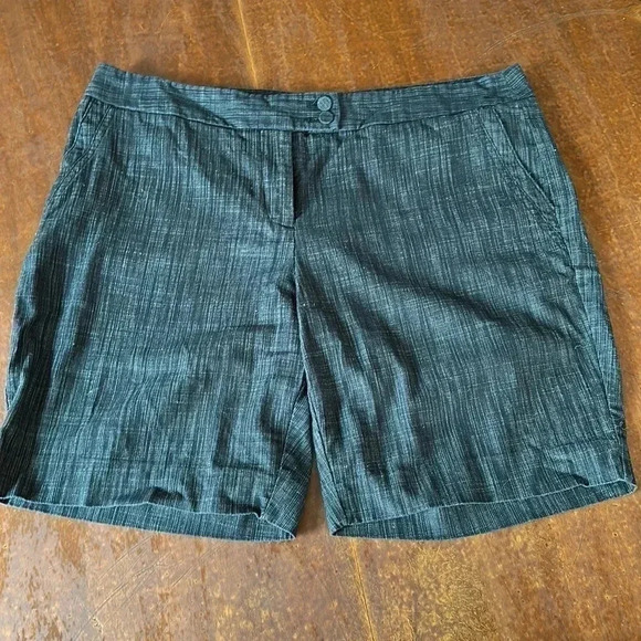 Attention Dressy Shorts Size 14 Black - Picture 9 of 10